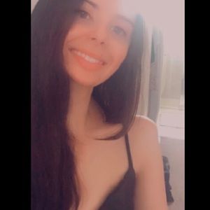 Meet your Posher, Bethany jayne